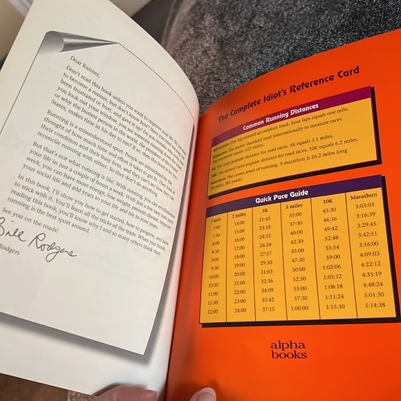 THE COMPLETE IDIOT”S GUIDE JOGGING AND RUNNING PAPER BACK BOOK - Picture 6 of 16